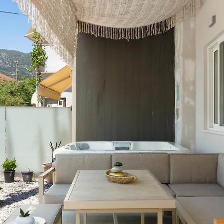 Luxury Jacuzzi - Luxury Living Appartement